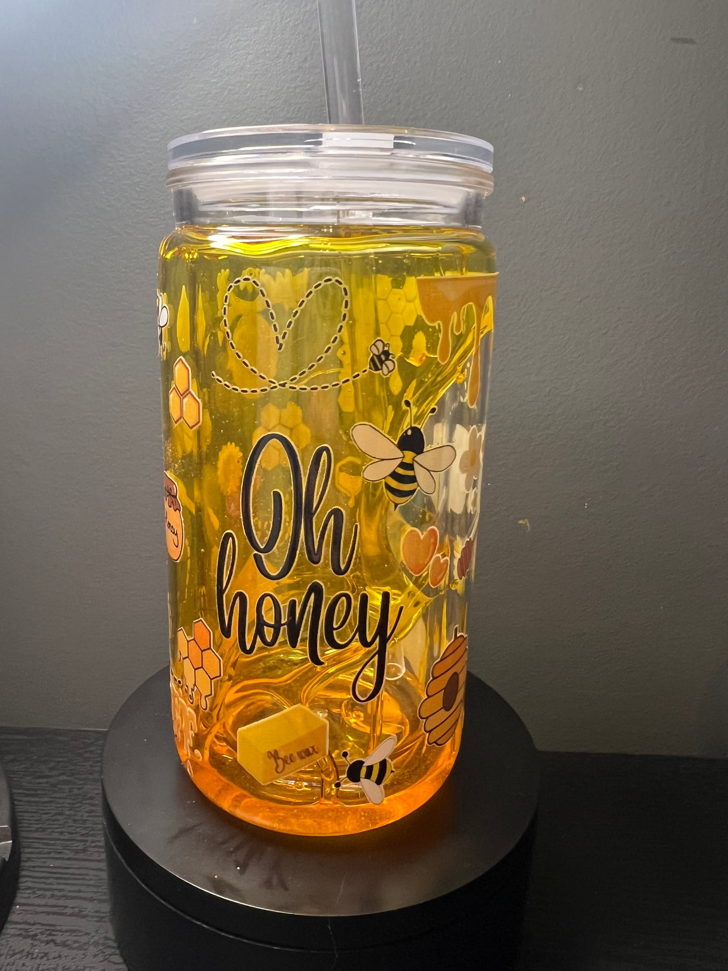 16oz honey drip snowglobe