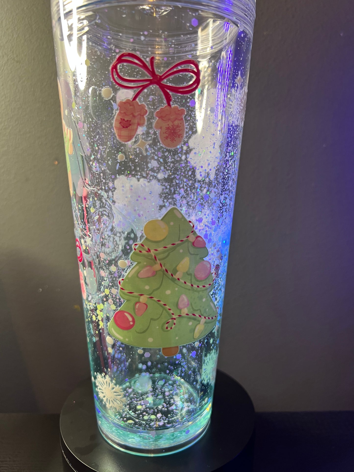 24 oz Christmas tree and gingerbread lava snowglobe