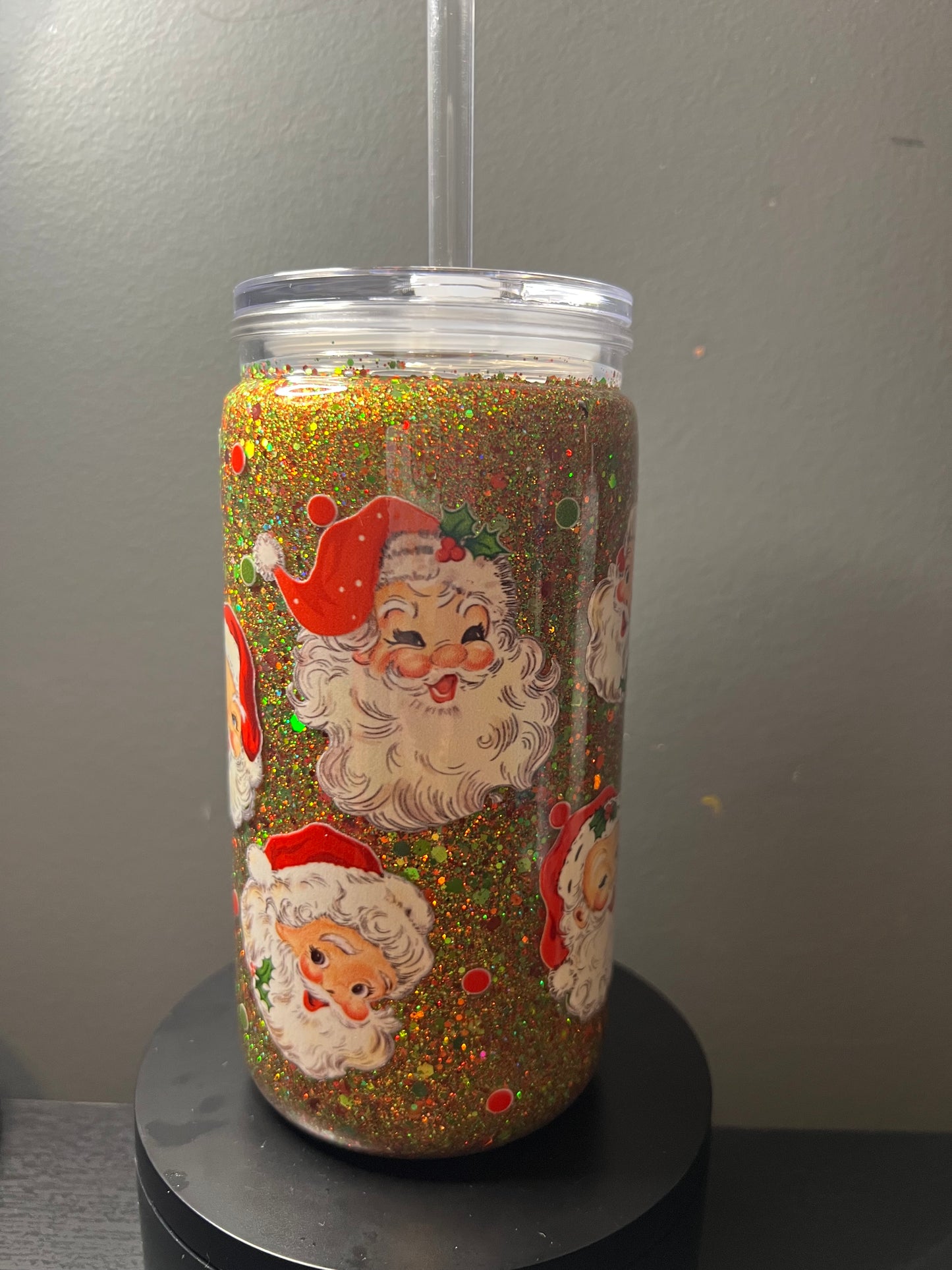 16 oz vintage Santa glitter snowglobe