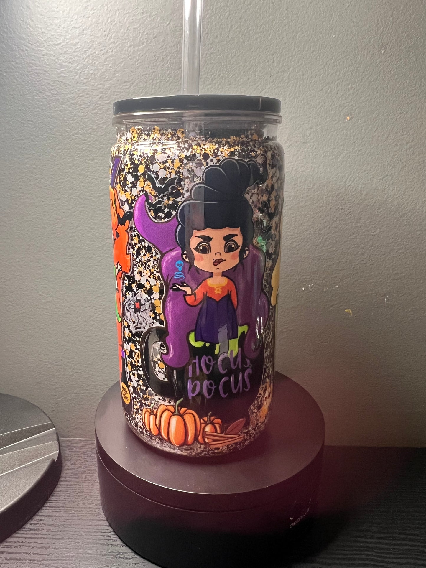 16 oz hocus pocus glitter snowglobe