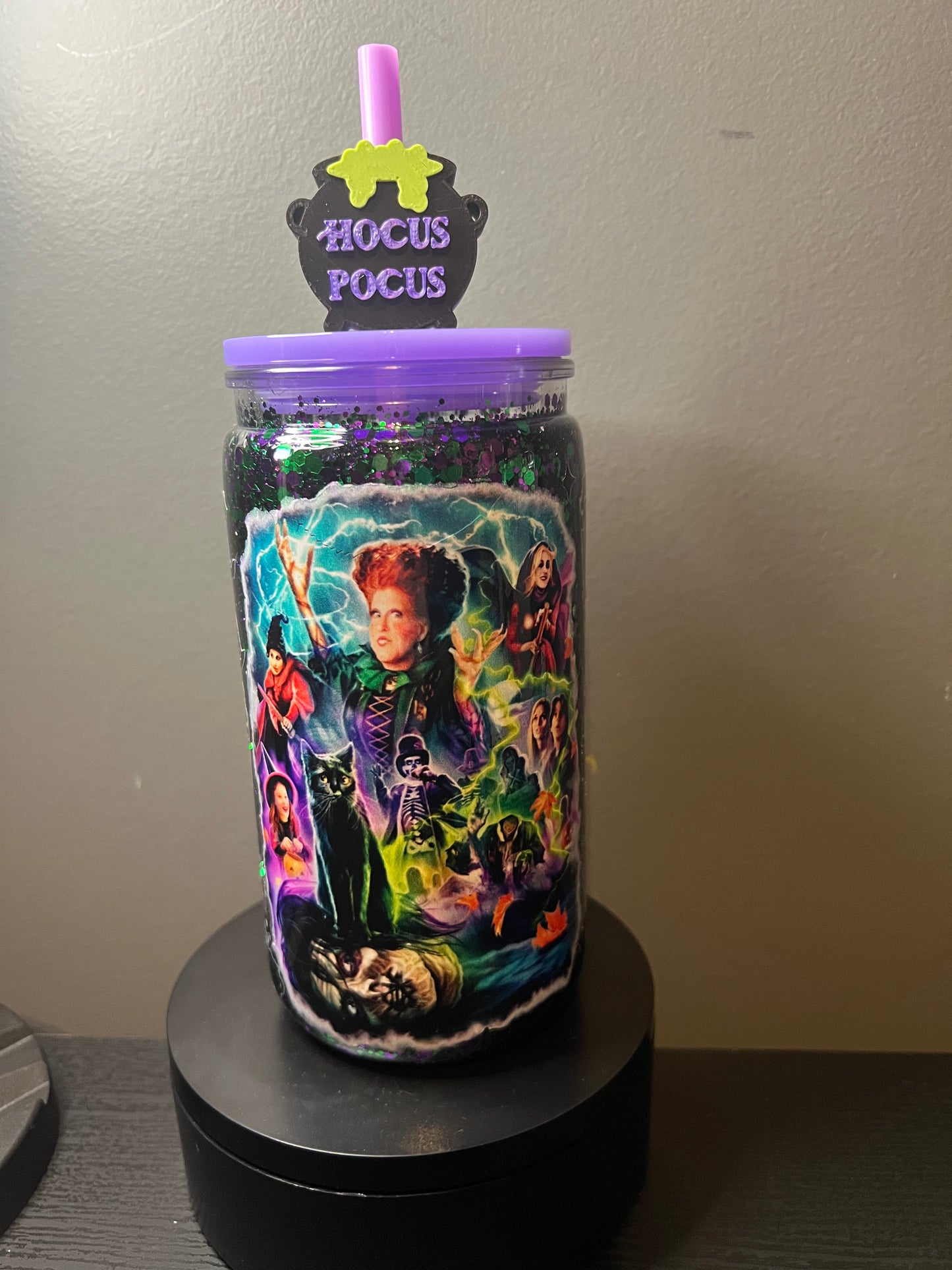 16oz Hocus Pocus snowglobe with 3d straw topper